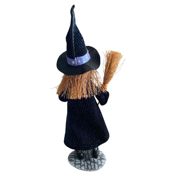 Annalee Witch Doll 10” Halloween Figure Broom Hat Book Decoration 2007 Vintage - Picture 5 of 11